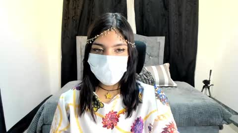 Snapshot of aniisaalii chatting on April 8, 1:44 pm Anissa online show from April 8, 1:44 pm