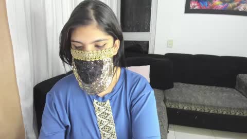 Snapshot of aniisaalii chatting on April 9, 3:39 am Anissa online show from April 9, 3:39 am