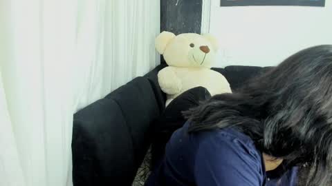 Snapshot of aniisaalii chatting on April 30, 5:03 am Anissa online show from April 30, 5:03 am