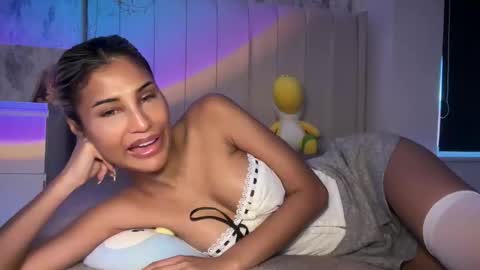 Snapshot of aniishaa chatting on October 1, 9:15 am anisha online show from October 1, 9:15 am