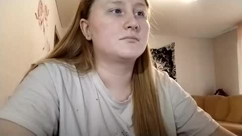 Snapshot of anika_lipps chatting on October 12, 9:41 am Anika online show from October 12, 9:41 am