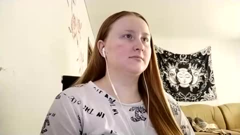 Anika online show from August 6, 10:06 am