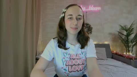 anikabloom online show from January 5, 11:33 pm