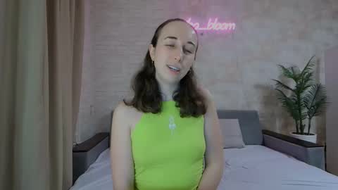 anikabloom online show from January 13, 7:00 am