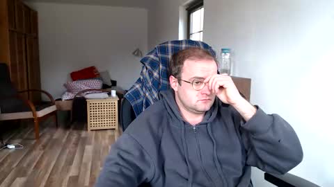 Snapshot of animal_michael chatting on March 8, 9:35 am animal_michael online show from March 8, 9:35 am
