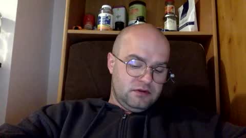 Snapshot of animal_michael chatting on March 18, 5:21 am animal_michael online show from March 18, 5:21 am