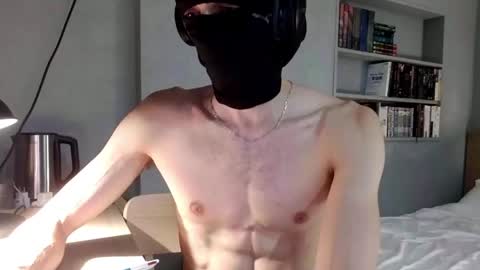 Snapshot of animavestra_ chatting on May 28, 4:48 pm Marvin online show from May 28, 4:48 pm
