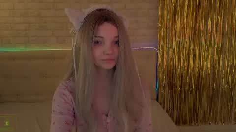 Alica online show from May 26, 2:29 am