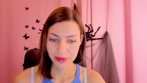 Anni online show from November 8, 3:45 pm