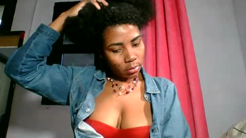 Snapshot of anita623276 chatting on July 4, 6:41 am anita623276 online show from July 4, 6:41 am