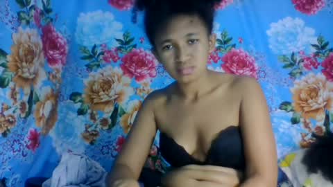 anitaazzh online show from June 15, 2:36 am
