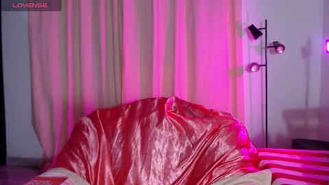 Anitafoxx online show from February 28, 11:39 pm