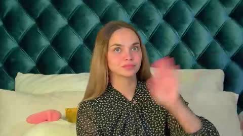 AnitaVenture online show from September 21, 4:25 am