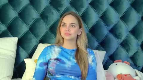 AnitaVenture online show from October 1, 4:18 am