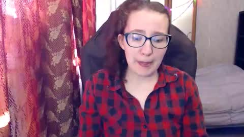 Snapshot of ankey_rayah chatting on May 1, 9:25 am Nameless online show from May 1, 9:25 am