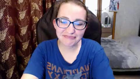 Snapshot of ankey_rayah chatting on May 9, 5:40 pm Nameless online show from May 9, 5:40 pm