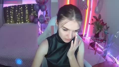 Snapshot of ann_woood chatting on March 13, 7:26 am ann_woood online show from March 13, 7:26 am