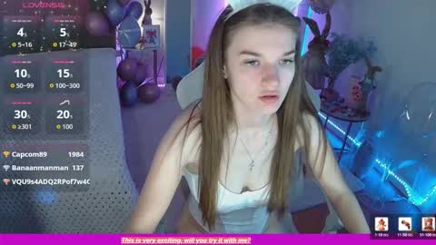 Snapshot of ann_woood chatting on March 26, 8:03 pm ann_woood online show from March 26, 8:03 pm