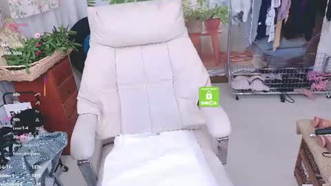 anna6513812 online show from June 15, 2:41 pm