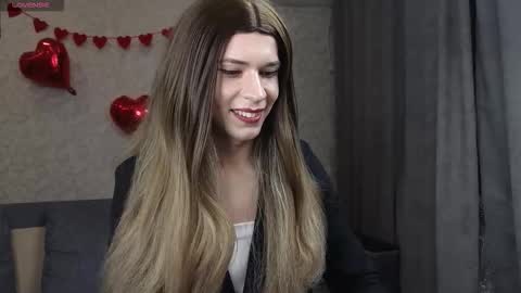 Snapshot of anna_inheart chatting on February 24, 5:44 pm Anna online show from February 24, 5:44 pm