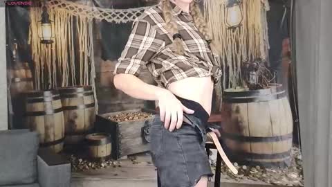 Snapshot of anna_inheart chatting on March 3, 11:27 am Anna online show from March 3, 11:27 am