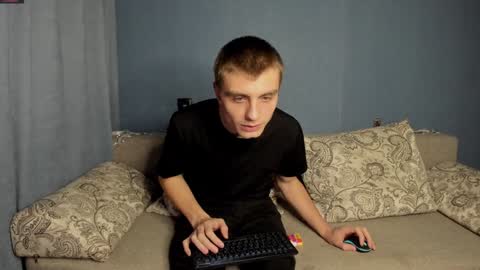 Snapshot of anna_jason chatting on December 8, 7:43 pm Fansly Jason sweet ass online show from December 8, 7:43 pm