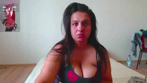 Snapshot of anna_ki chatting on July 12, 4:14 am AnnaJake online show from July 12, 4:14 am
