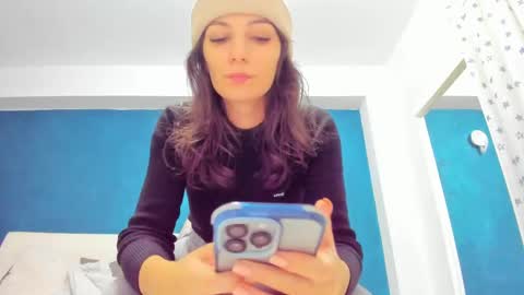 Anna online show from February 19, 1:06 pm