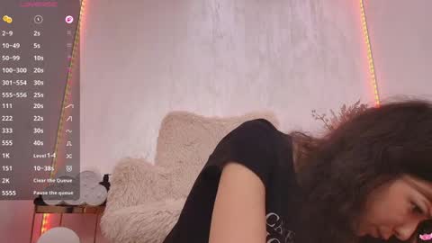 Snapshot of anna_lewis chatting on May 11, 6:52 am Anna online show from May 11, 6:52 am
