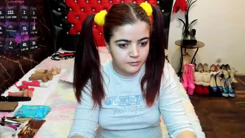 Snapshot of anna_lwice chatting on February 14, 8:52 am Ana   online show from February 14, 8:52 am