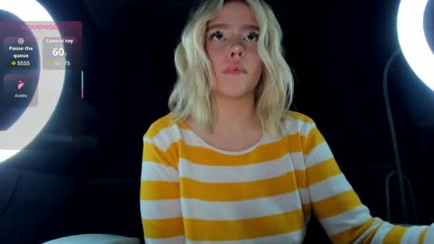 Anna online show from April 7, 1:06 am