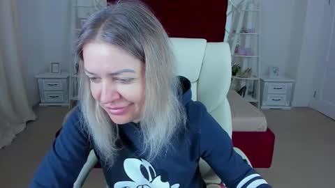 Snapshot of anna_snow9 chatting on March 26, 7:03 am anna_snow9 online show from March 26, 7:03 am