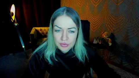 Snapshot of anna_snow9 chatting on April 5, 5:32 pm anna_snow9 online show from April 5, 5:32 pm