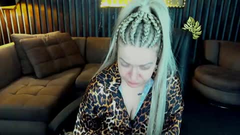 Snapshot of anna_snow9 chatting on April 13, 4:51 am anna_snow9 online show from April 13, 4:51 am