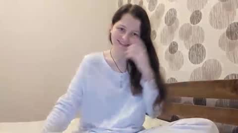 annaahcharm online show from May 11, 10:21 am