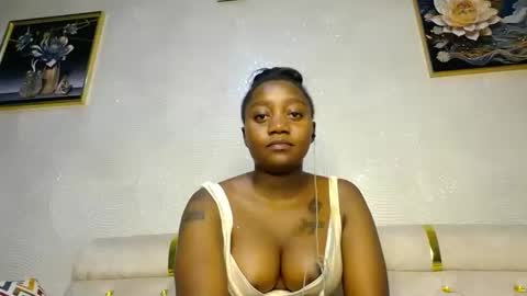 Snapshot of annabel038 chatting on February 11, 11:01 pm Annabel online show from February 11, 11:01 pm