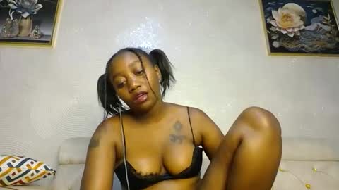 Snapshot of annabel038 chatting on February 13, 8:13 pm Annabel online show from February 13, 8:13 pm