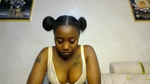 Snapshot of annabel038 chatting on February 21, 9:11 pm Annabel online show from February 21, 9:11 pm
