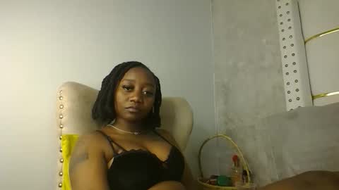Snapshot of annabel038 chatting on September 26, 7:18 pm Annabel online show from September 26, 7:18 pm