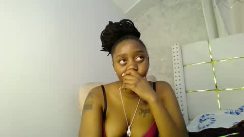 Snapshot of annabel038 chatting on October 10, 9:47 pm Annabel online show from October 10, 9:47 pm