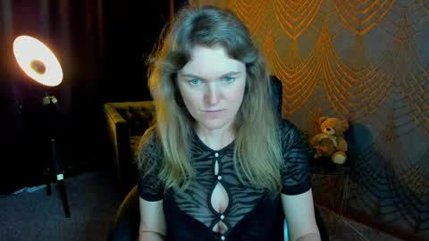 Annabel online show from May 14, 5:42 pm