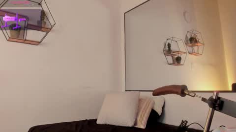 Anna online show from November 11, 10:37 am