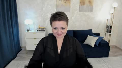 annacorlane online show from May 20, 5:02 am