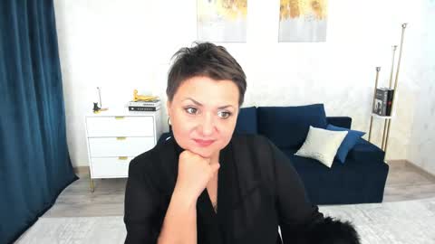 annacorlane online show from May 21, 3:46 am