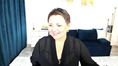 annacorlane online show from May 28, 6:32 am