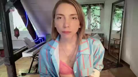 Anna Darko online show from July 18, 3:16 pm
