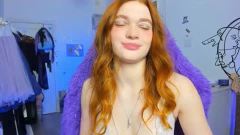 Snapshot of annakeenon chatting on February 24, 9:13 pm Anna online show from February 24, 9:13 pm