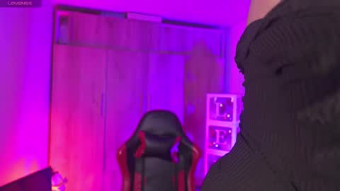 Anna online show from February 3, 10:59 pm