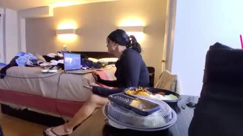 Anna Lee Cross online show from March 23, 5:11 am