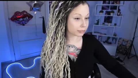 Anna online show from February 18, 2:57 pm